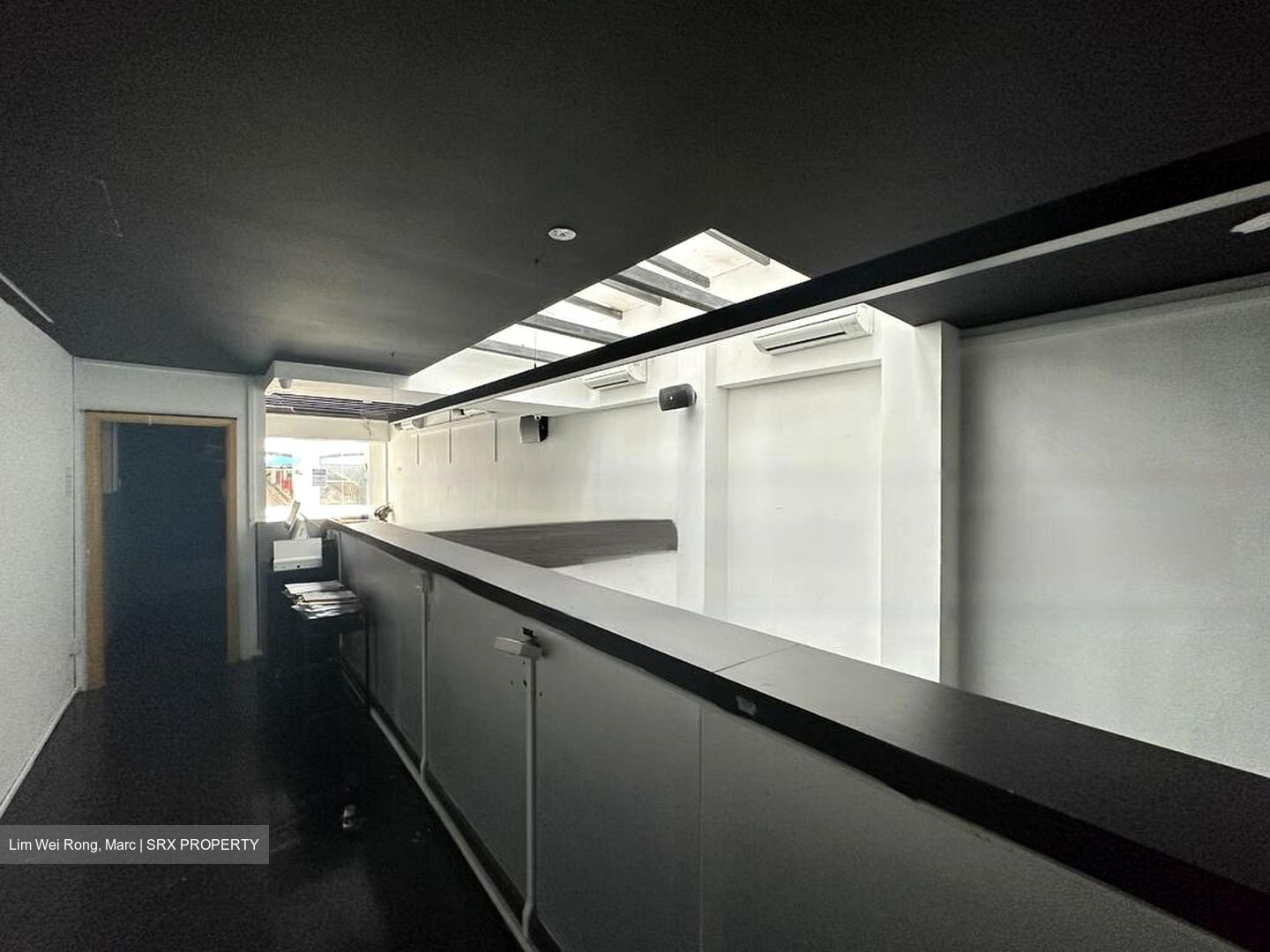 Craig Place (D2), Retail #457654051